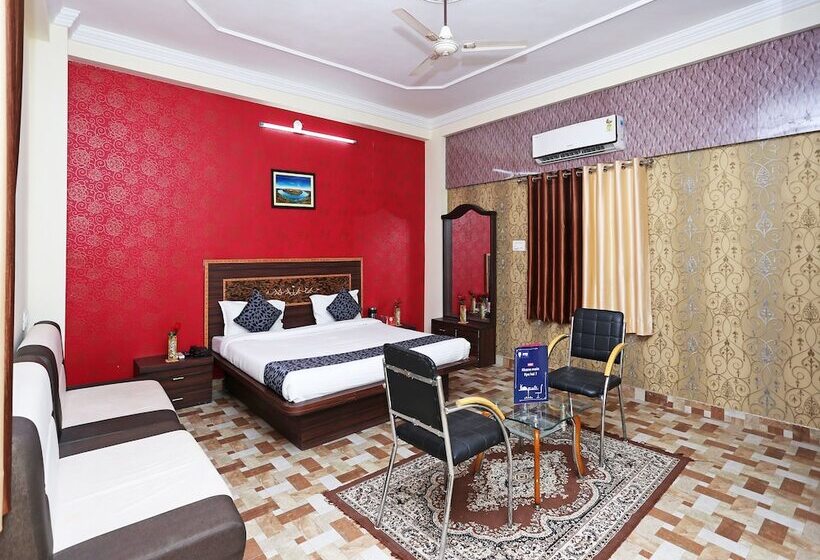 Oyo 10104 Radhika Resort