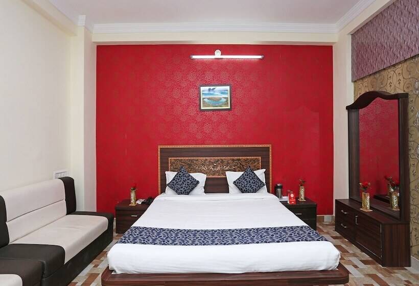 Oyo 10104 Radhika Resort