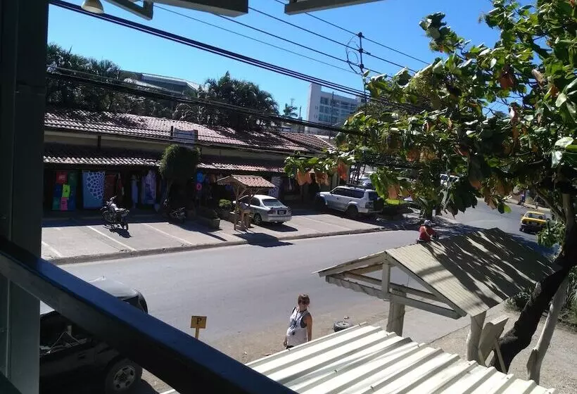 Tuanis B&b Tamarindo