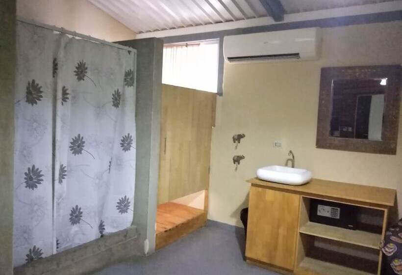 Tuanis B&b Tamarindo