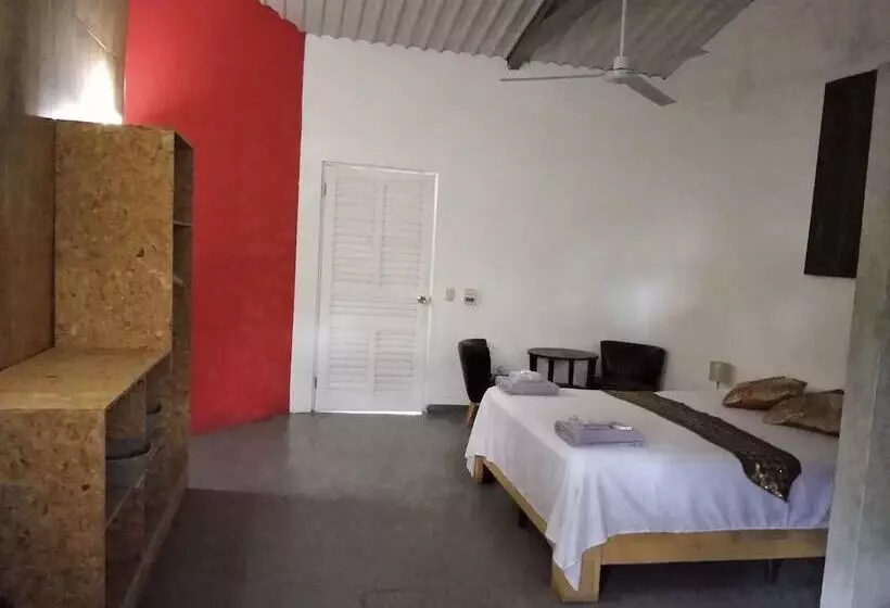 Tuanis B&b Tamarindo