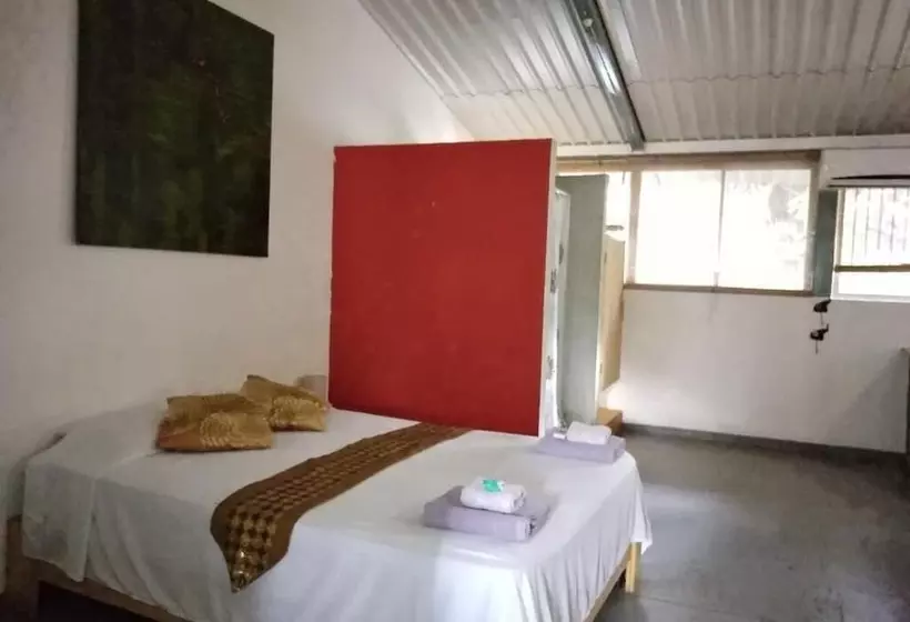 Tuanis B&b Tamarindo