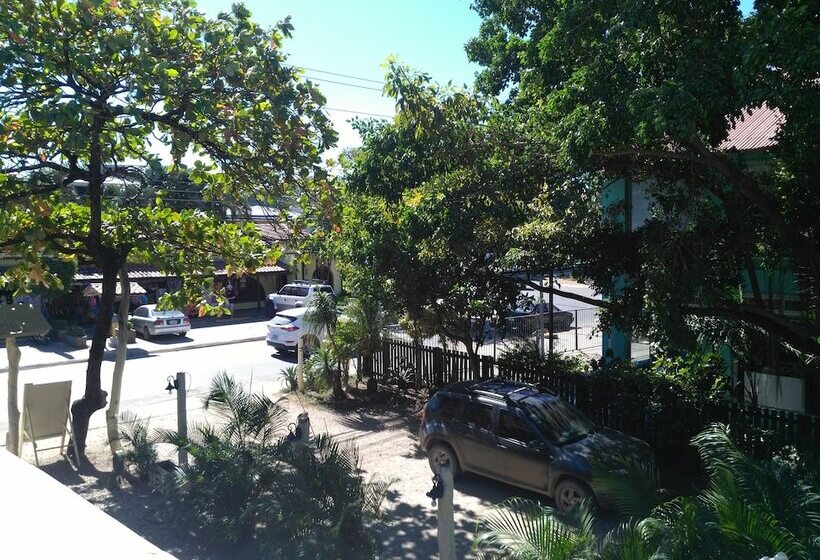 Tuanis B&b Tamarindo