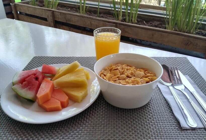 Tuanis B&b Tamarindo