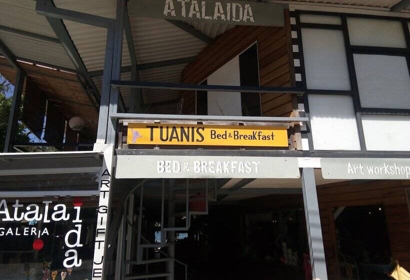 Tuanis B&b Tamarindo