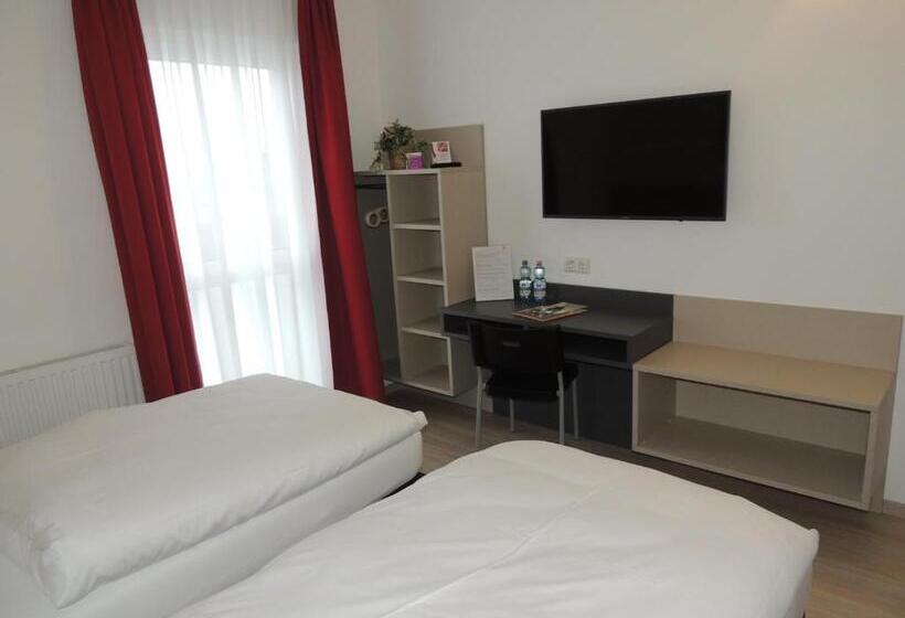 住宿加早餐 Avia Motel Bisamberg