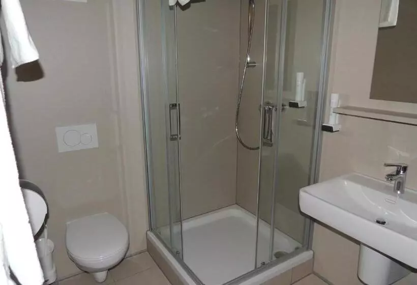 Aamiaismajoitus (B&B) Avia Motel Bisamberg