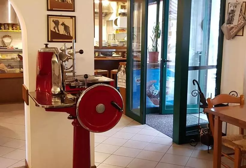 تختخواب و صبحانه I Personaggi