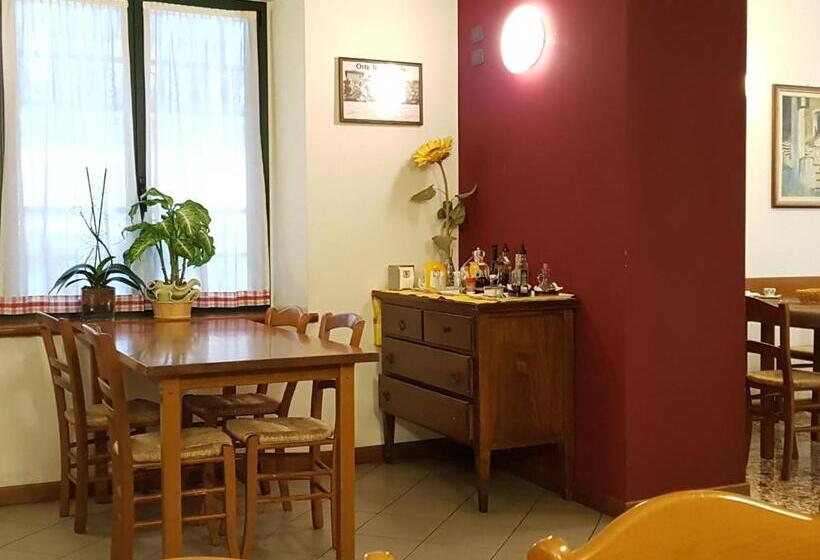 تختخواب و صبحانه I Personaggi