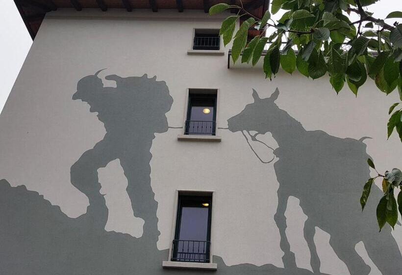 تختخواب و صبحانه I Personaggi