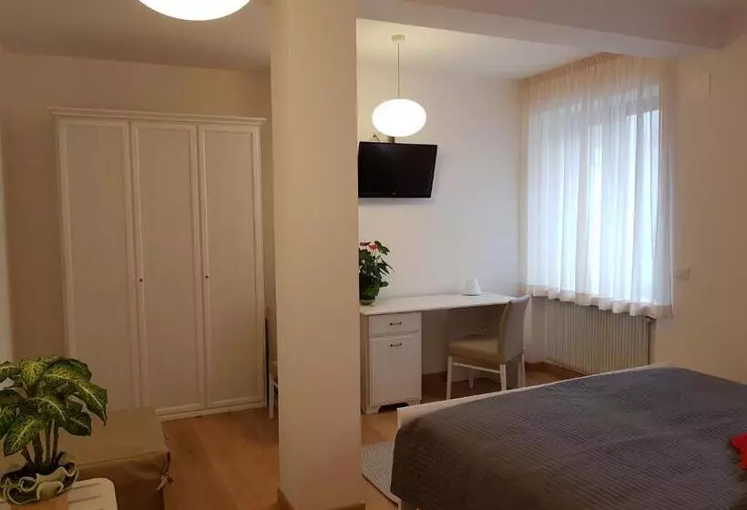 تختخواب و صبحانه I Personaggi