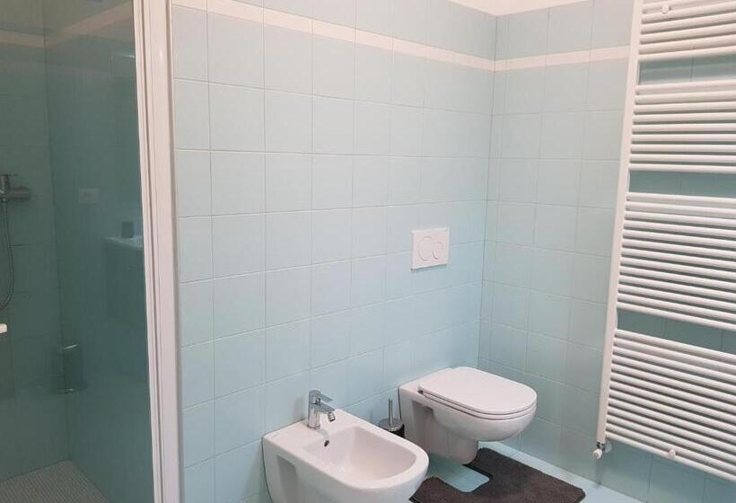 تختخواب و صبحانه I Personaggi