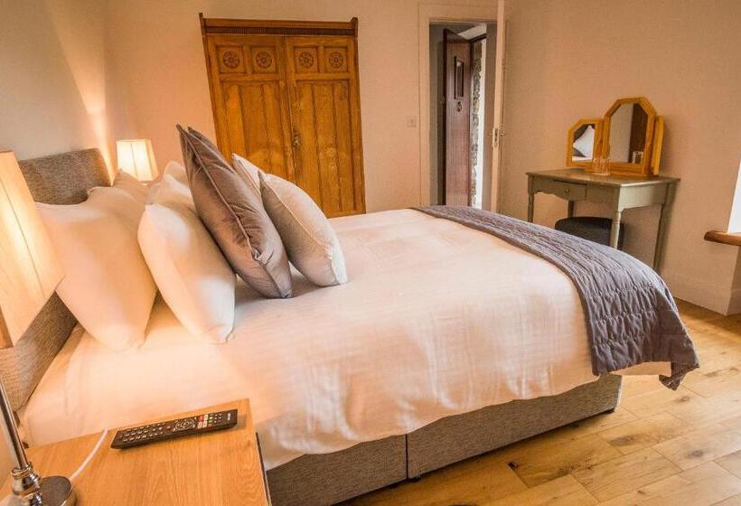 Bed and Breakfast Nevins Newfield Inn Ltd