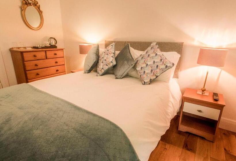 Bed and Breakfast Nevins Newfield Inn Ltd