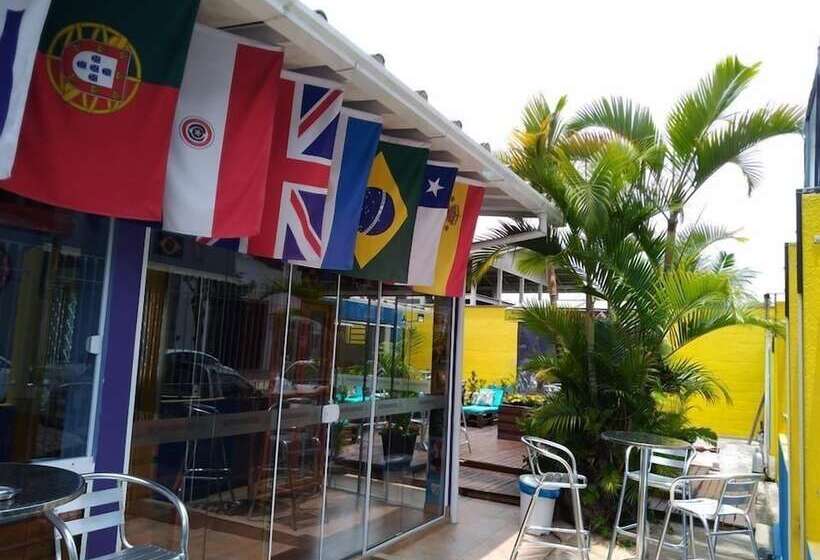 Bonabrigo Hostel & Suites