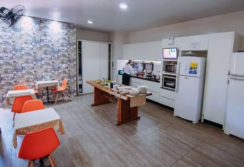 Bonabrigo Hostel & Suites