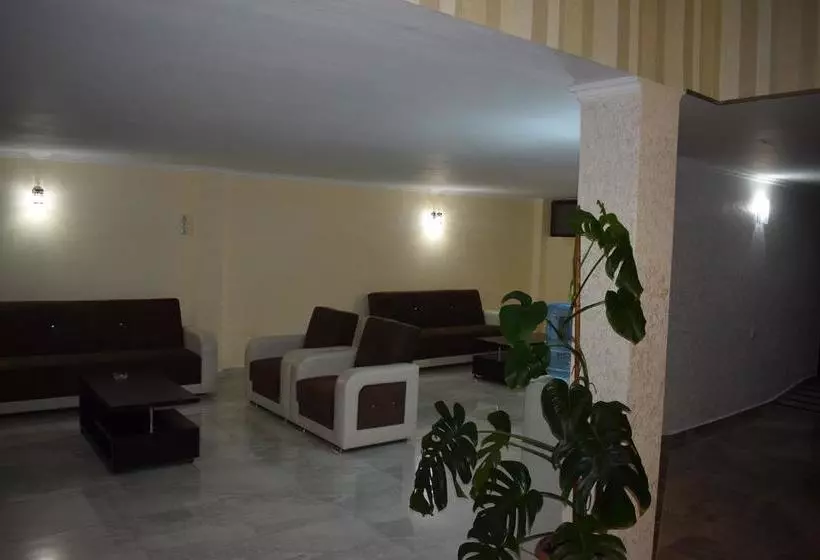 هتل Batomi