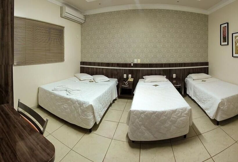 هتل Dourados Center