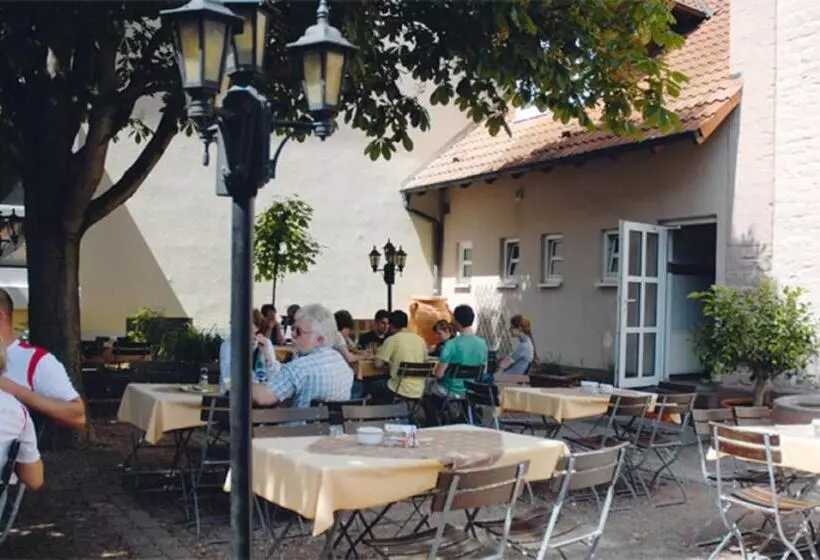 Hotelli Landgasthaus Römerhof