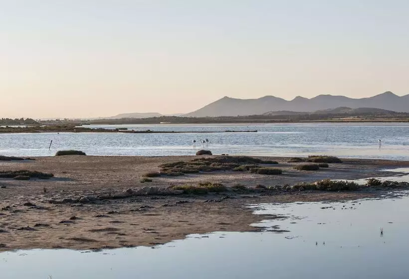 ホテル Villa Santadi