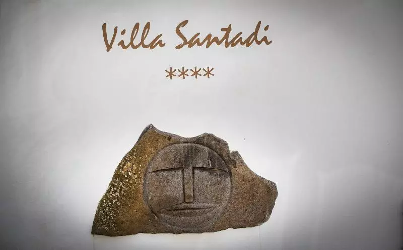 ホテル Villa Santadi