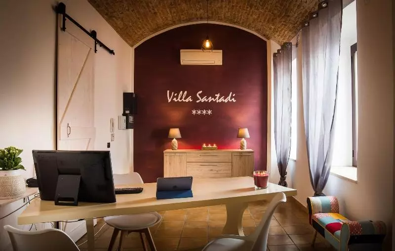 ホテル Villa Santadi