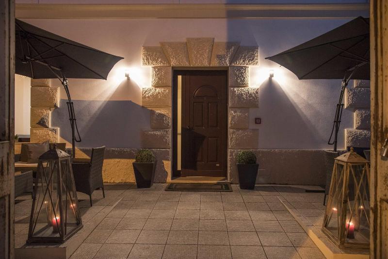 בית מלון כפרי Villa Santadi