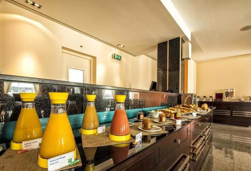 Iu Hotel Namibe