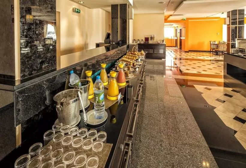 Iu Hotel Namibe