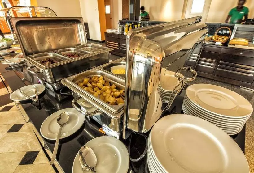 Iu Hotel Namibe