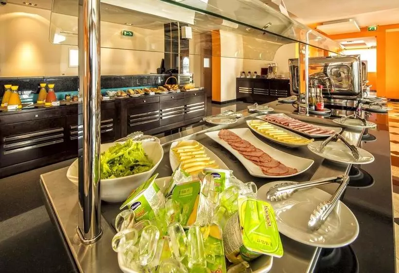Iu Hotel Namibe