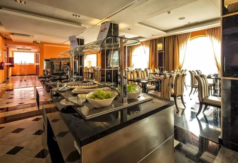 Iu Hotel Namibe