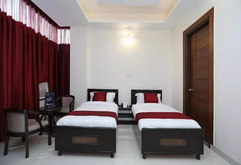 Hotelli O Royal Inn