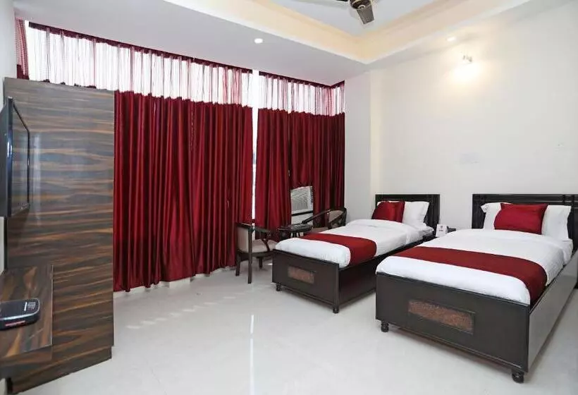 Hotelli O Royal Inn