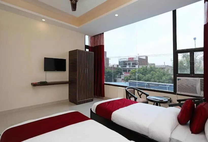 Hotelli O Royal Inn