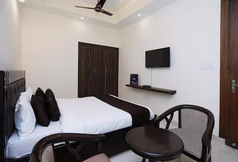 Hotelli O Royal Inn