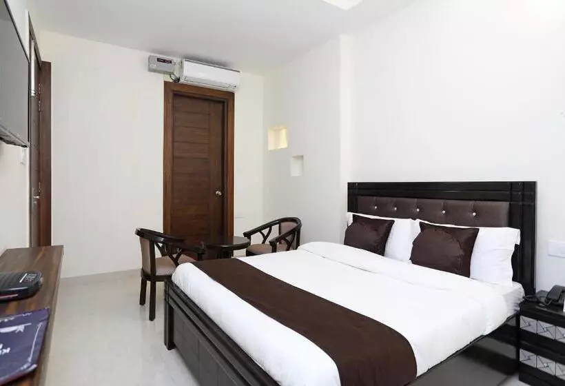 Hotelli O Royal Inn