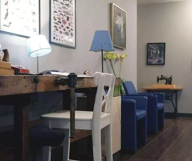 Tehusið Hostel