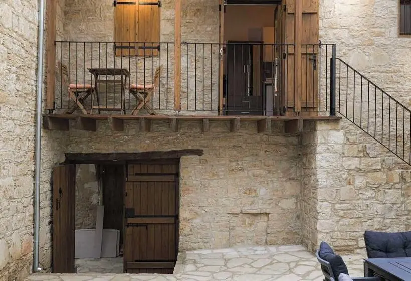 Aamiaismajoitus (B&B) Eftychia S House