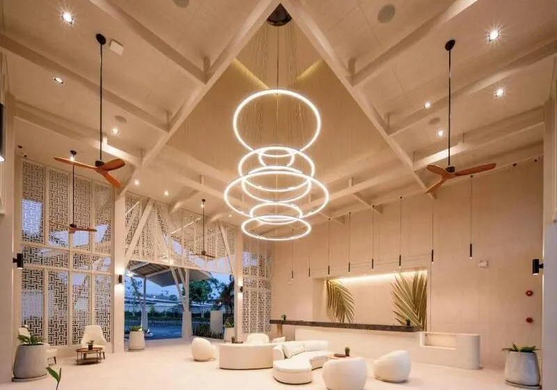 Lalynn Resort & Villas