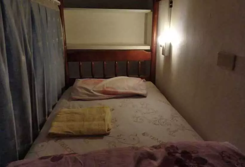 هاستل Tainan Guest House Hamuya