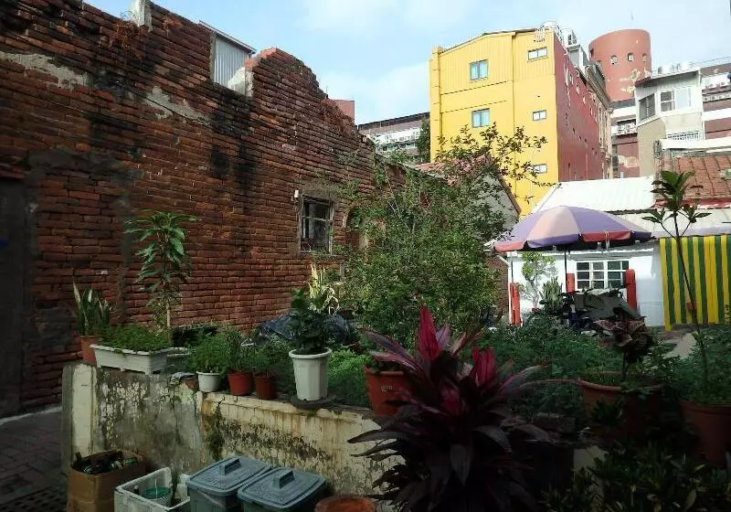 هاستل Tainan Guest House Hamuya