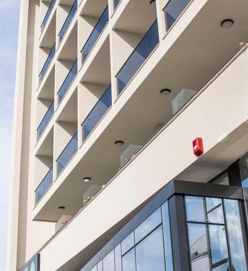 Aparthotel & Spa Kasmi