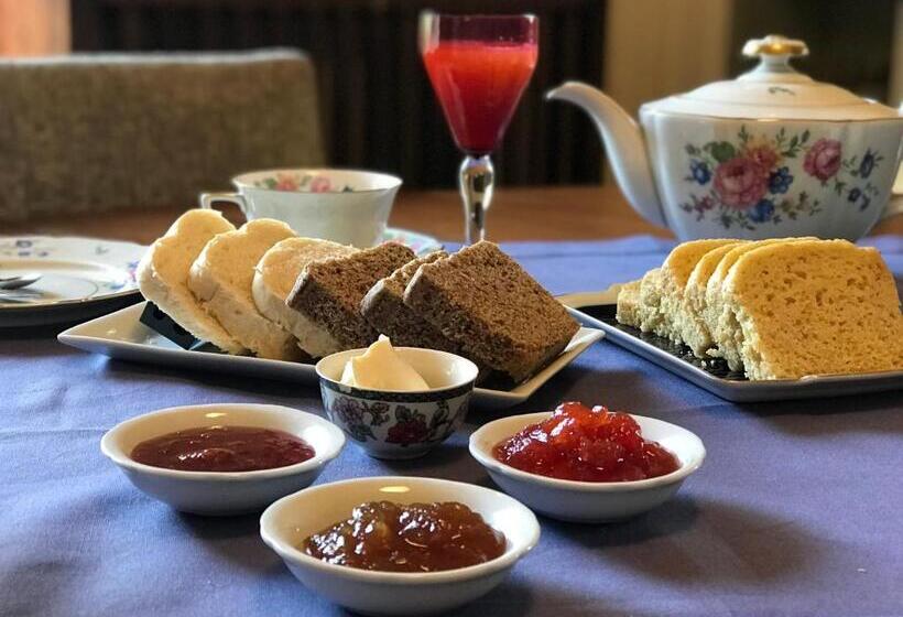 ベッドアンドブレックファースト Evergreen