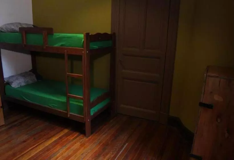 Hostel Brava Mansa