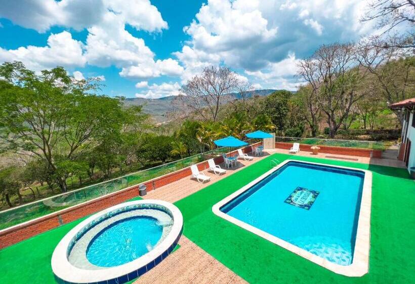 هتل Campestre La Trinidad