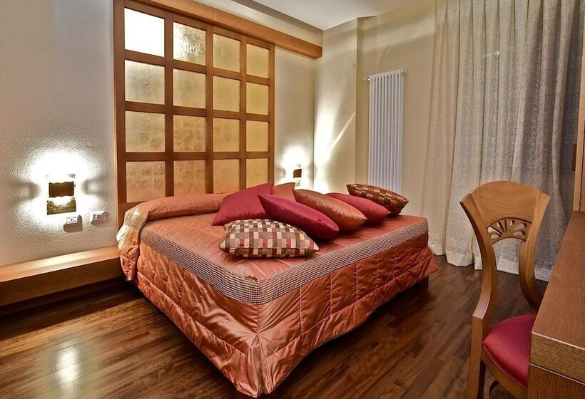 בית מלון כפרי Design Suite Tirano