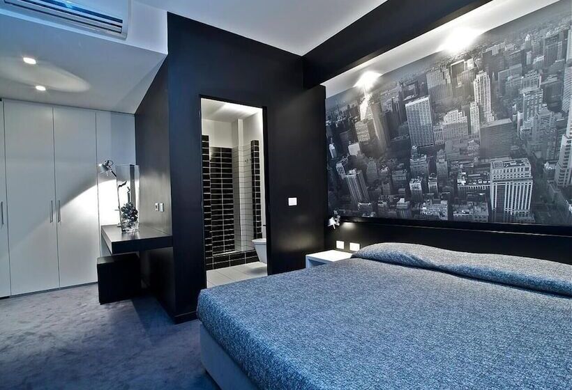 בית מלון כפרי Design Suite Tirano