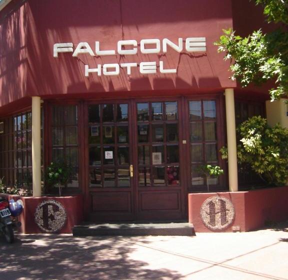 酒店 Falcone