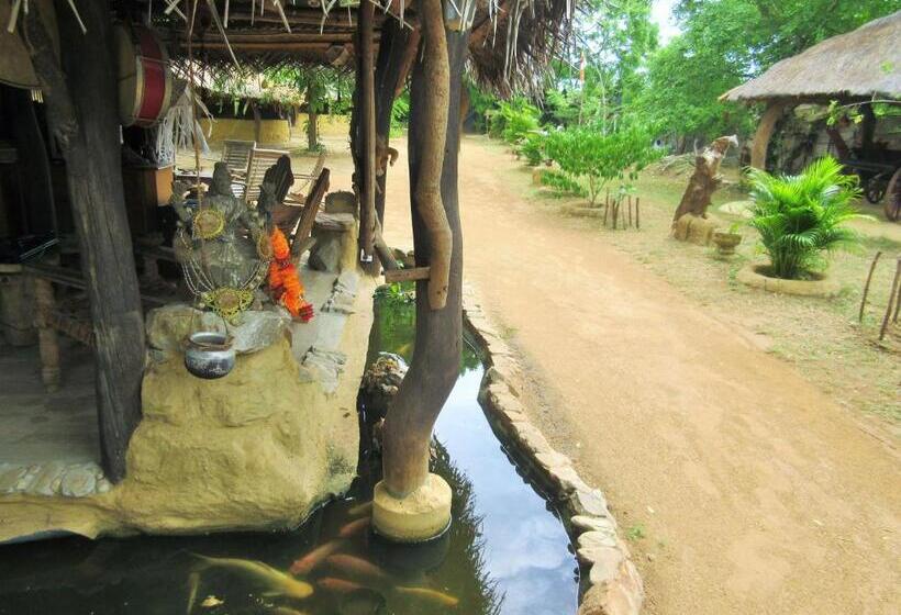 Humbhaha Jungle Yala Nature Eco Resort